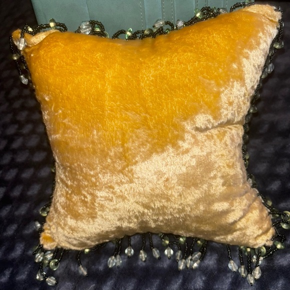 Decorative Rare Vintage velvet pillow with hummingbird design with beaded trim. - Picture 2 of 2